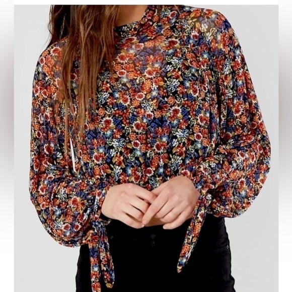 FREE PEOPLE Boho floral cropped top mock neck open back size small - Picture 1 of 10